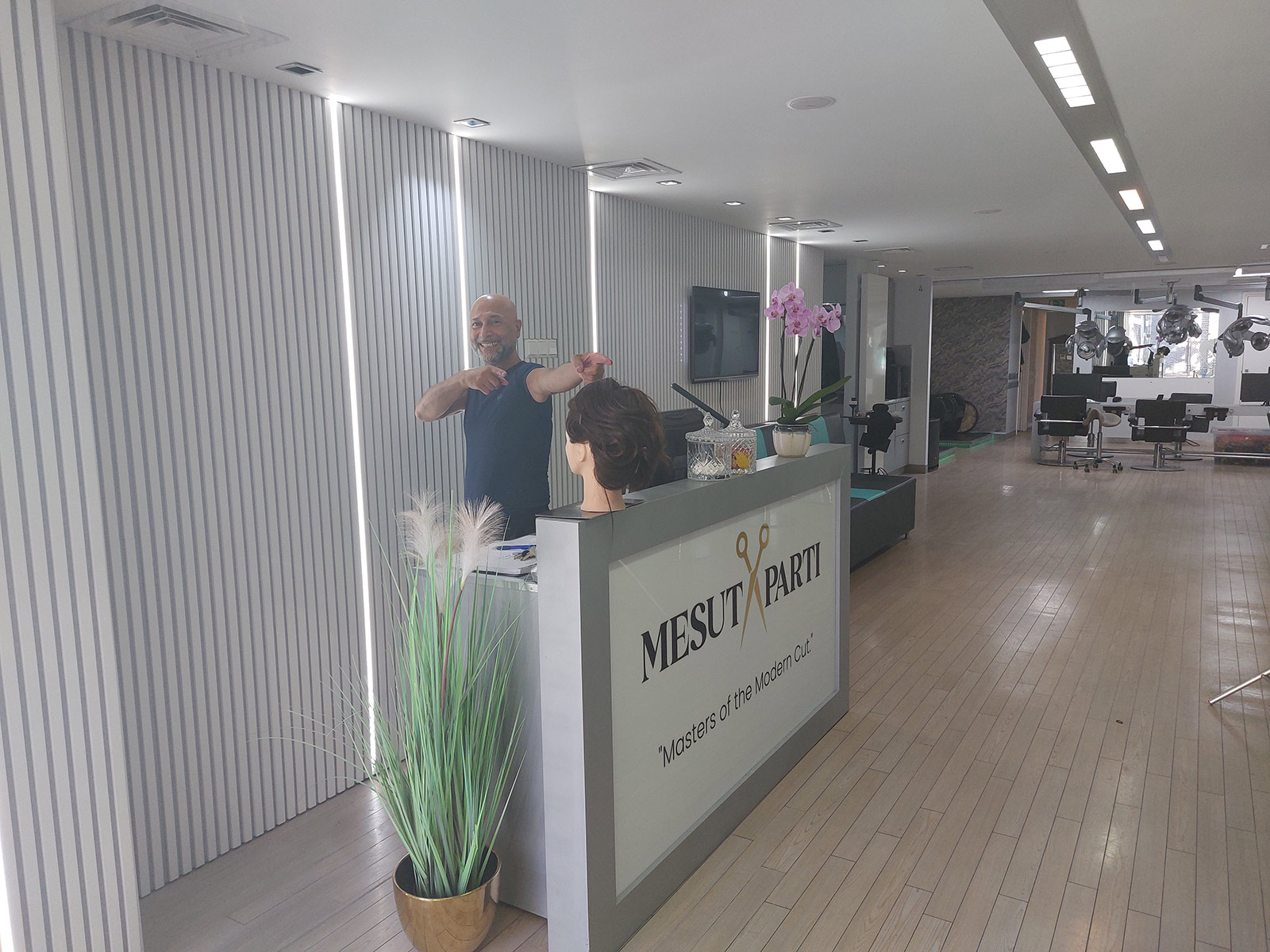 Balie van kapsalon Mesut Parti